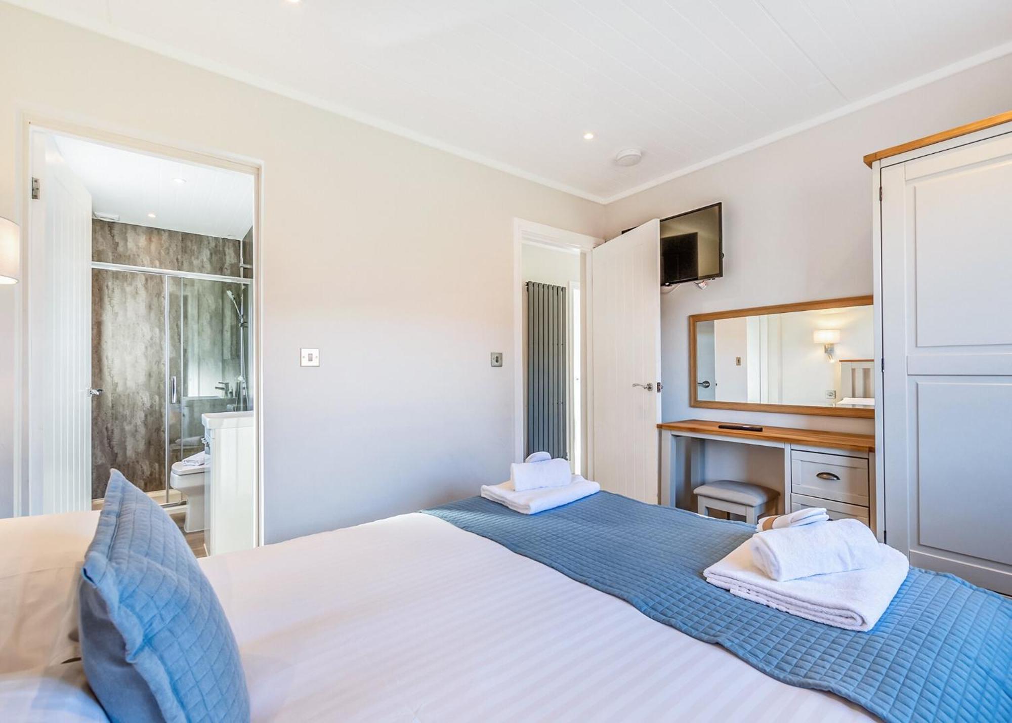 Waterside Hambleton Lakeside Lodges Poulton-le-Fylde Extérieur photo