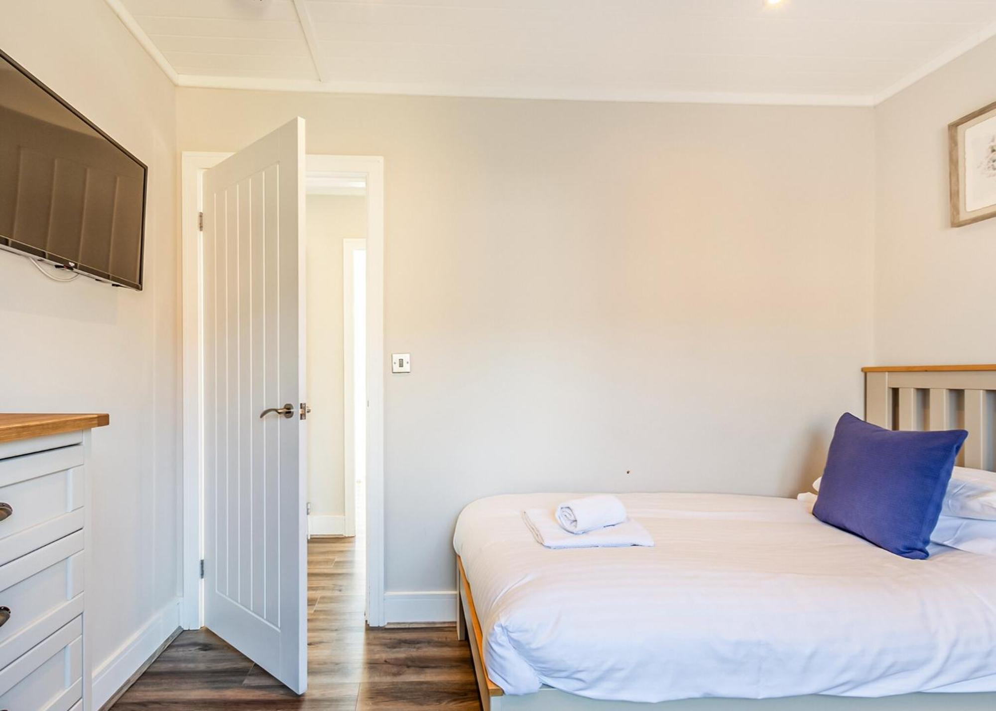Waterside Hambleton Lakeside Lodges Poulton-le-Fylde Chambre photo