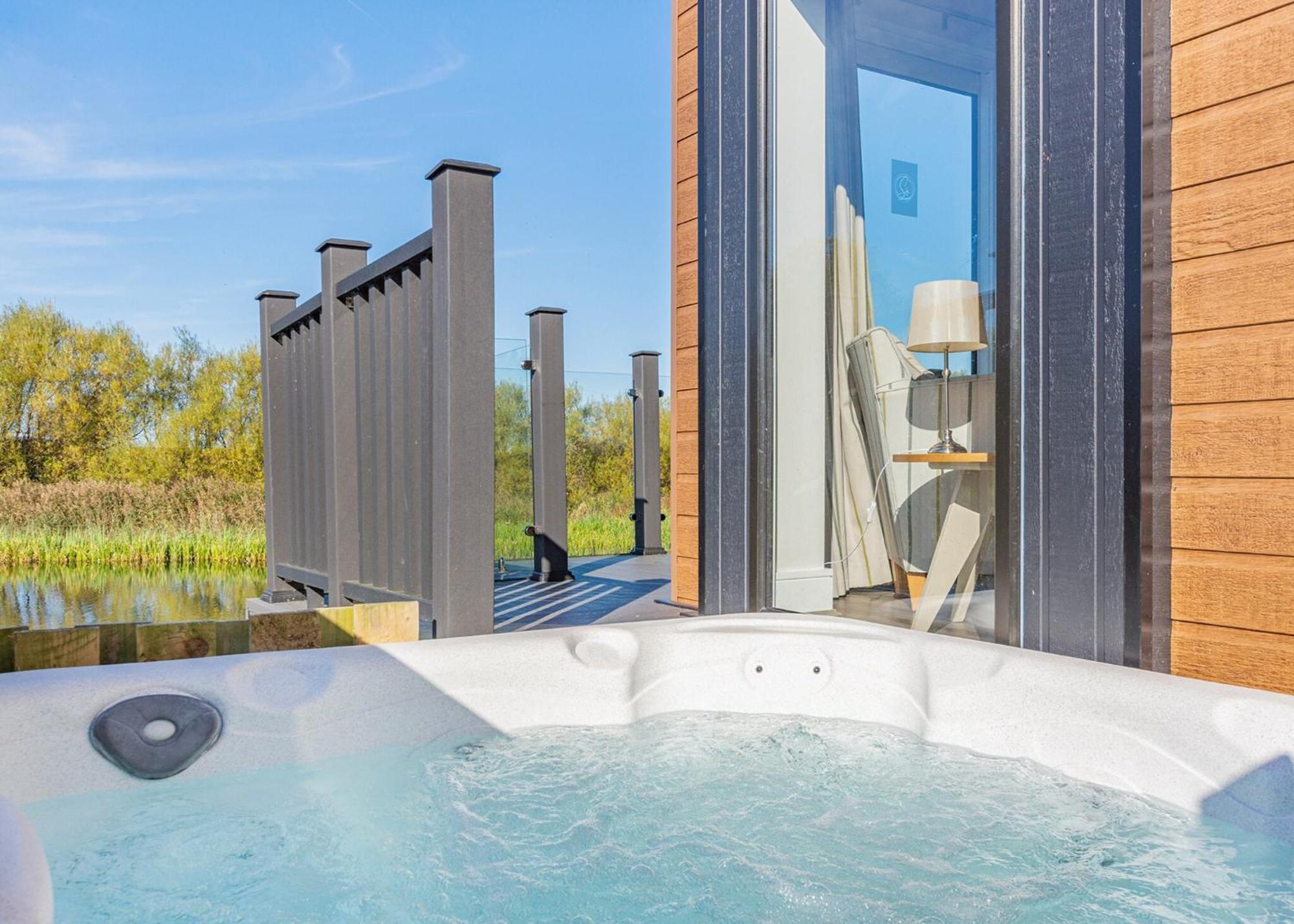 Waterside Hambleton Lakeside Lodges Poulton-le-Fylde Chambre photo