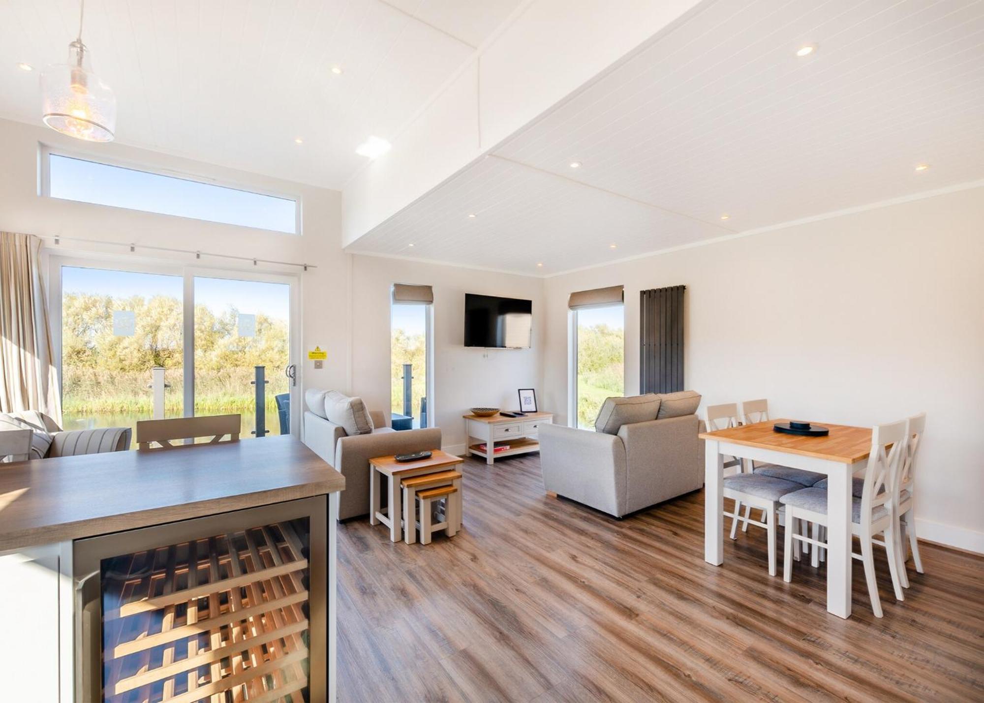 Waterside Hambleton Lakeside Lodges Poulton-le-Fylde Chambre photo