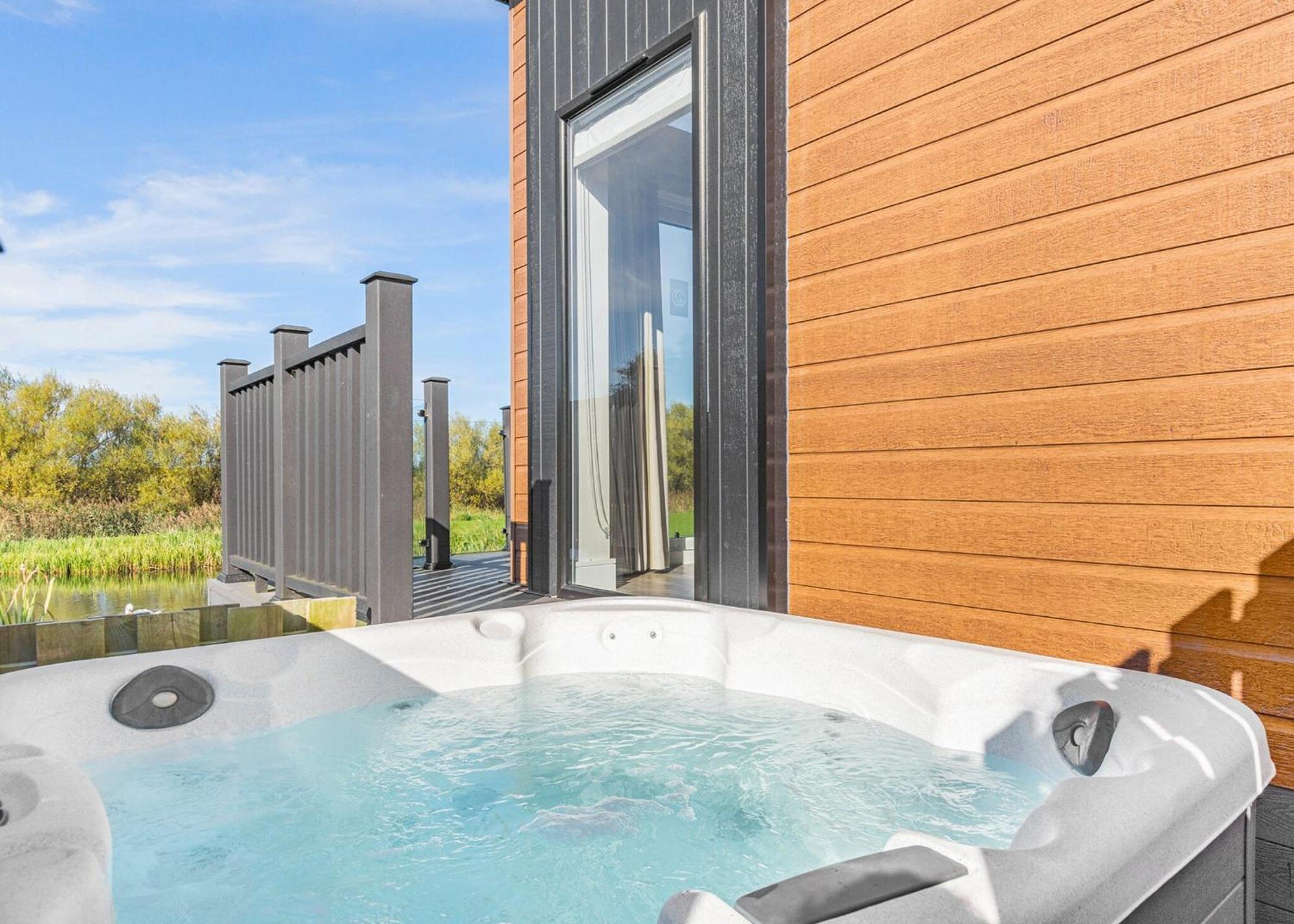 Waterside Hambleton Lakeside Lodges Poulton-le-Fylde Extérieur photo